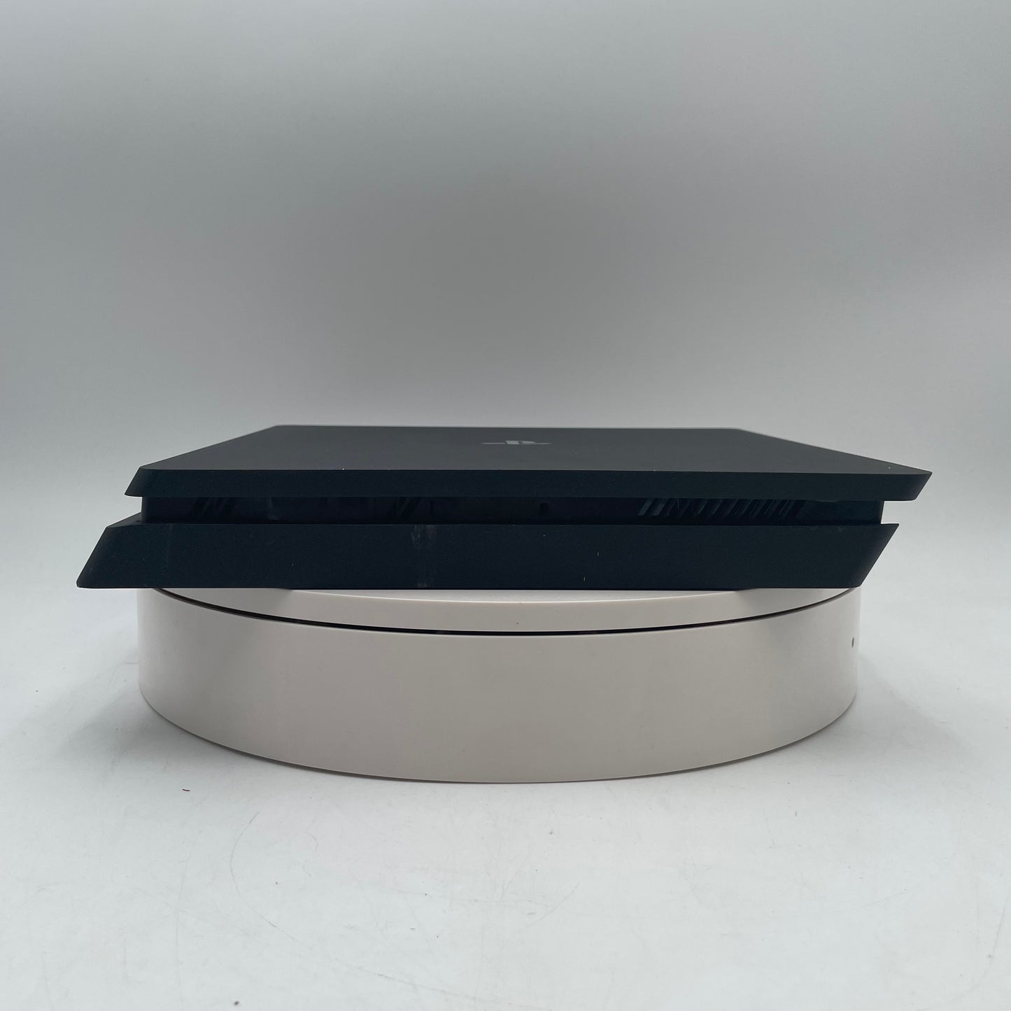 PlayStation 4 (CUH-2115B) 825GB