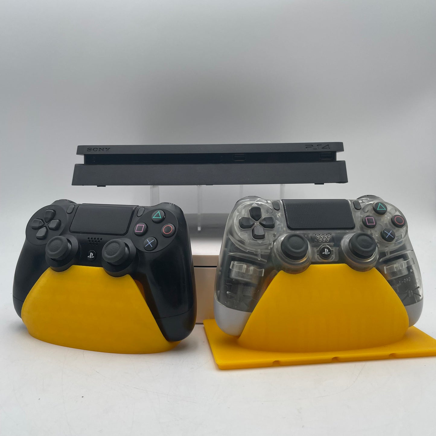 PlayStation 4 (CUH-2115B) 825GB