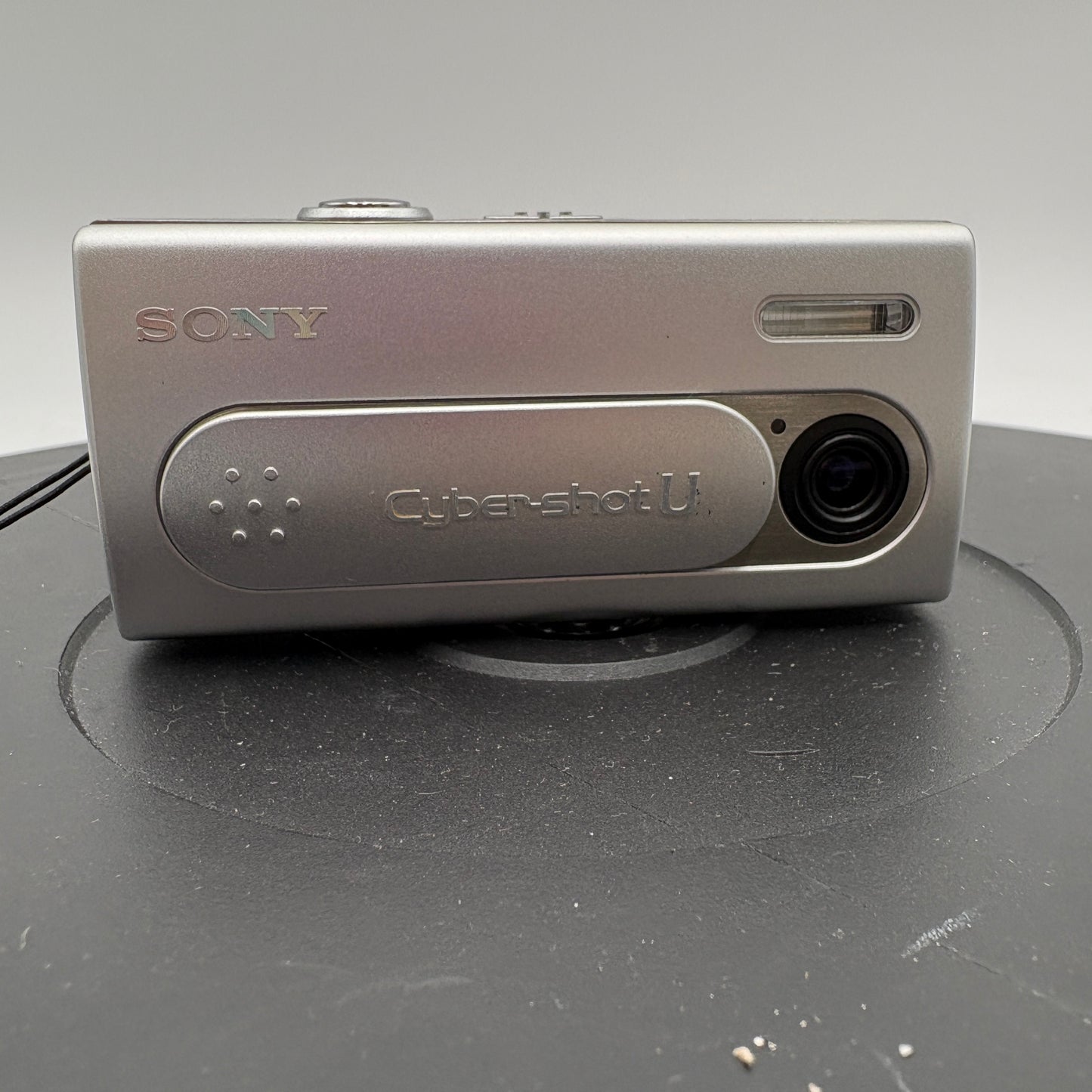 Sony Cybershot DSC-U40 Digital Camera Silver Used With Box