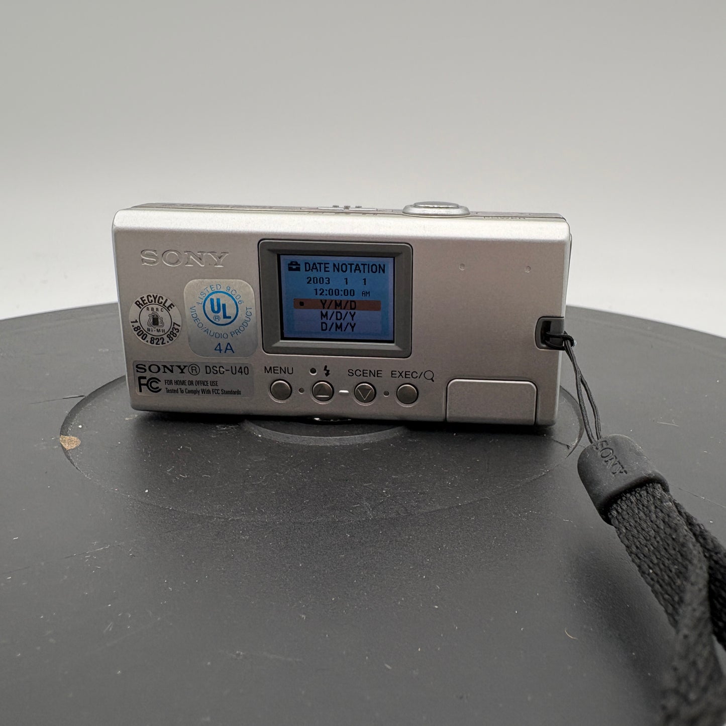 Sony Cybershot DSC-U40 Digital Camera Silver Used With Box