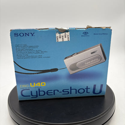 Sony Cybershot DSC-U40 Digital Camera Silver Used With Box