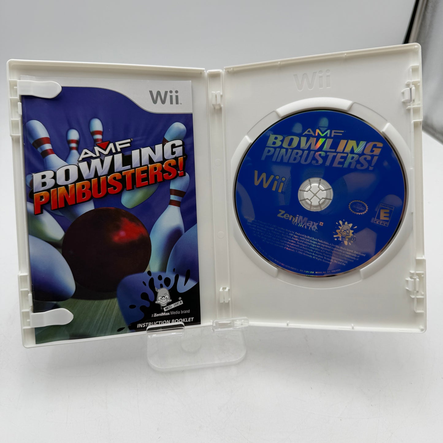 Wii AMF Bowling Pinbusters Video Game Complete with Box and Manual