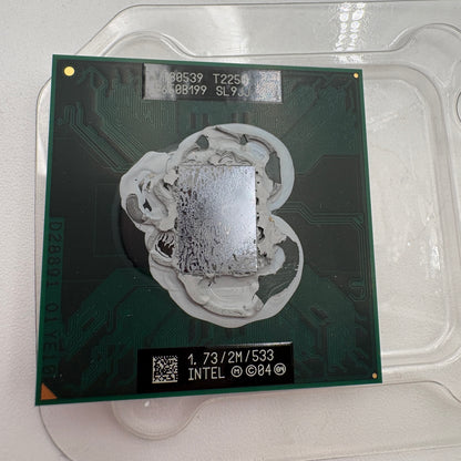 Lot of Two Assorted Processors READ