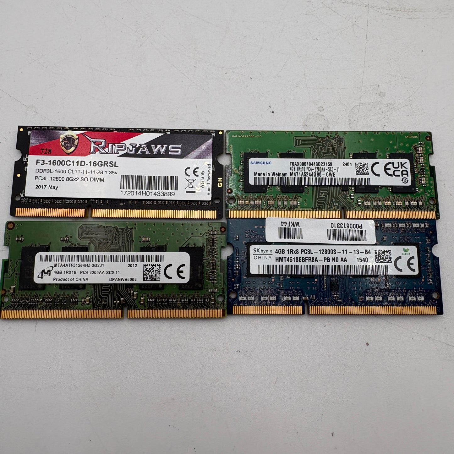 Lot of 24 Assorted Laptop RAM Modules Various Sizes READ