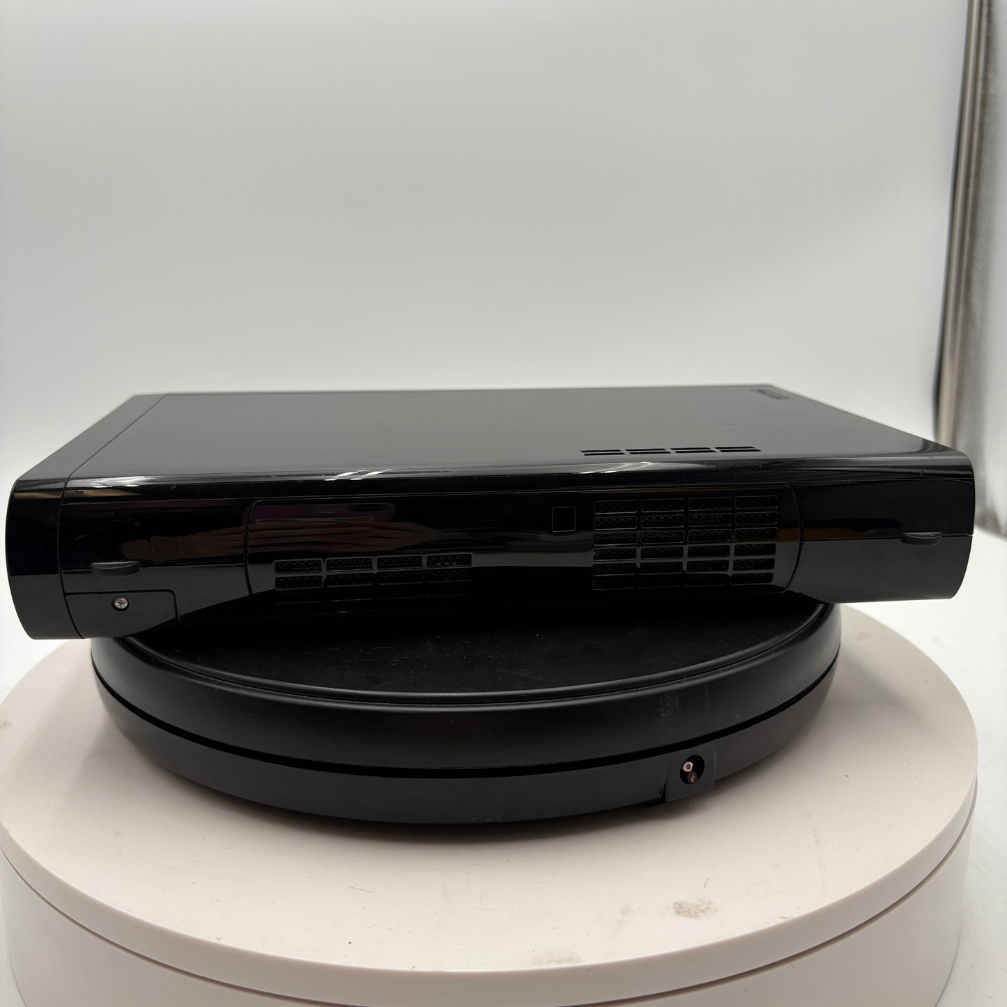 Nintendo Wii U Console WUP-101(02) Black 32GB with 2 Controllers