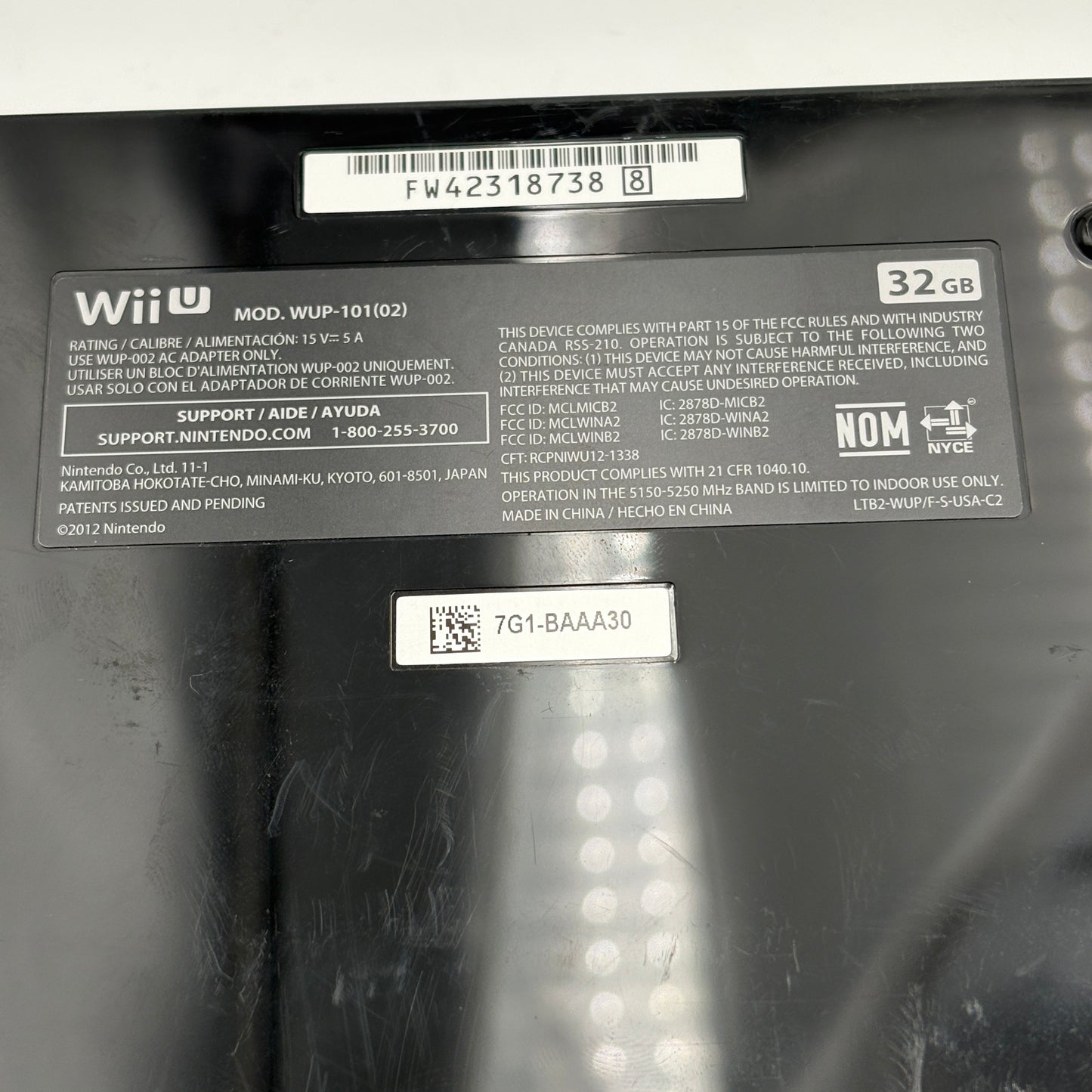 Nintendo Wii U Console WUP-101(02) Black 32GB with 2 Controllers