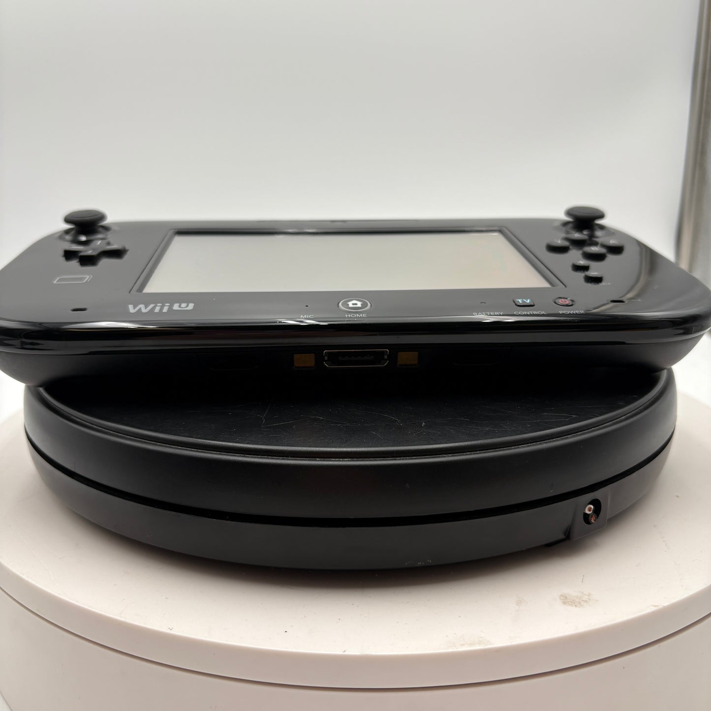 Nintendo Wii U Console WUP-101(02) Black 32GB with 2 Controllers