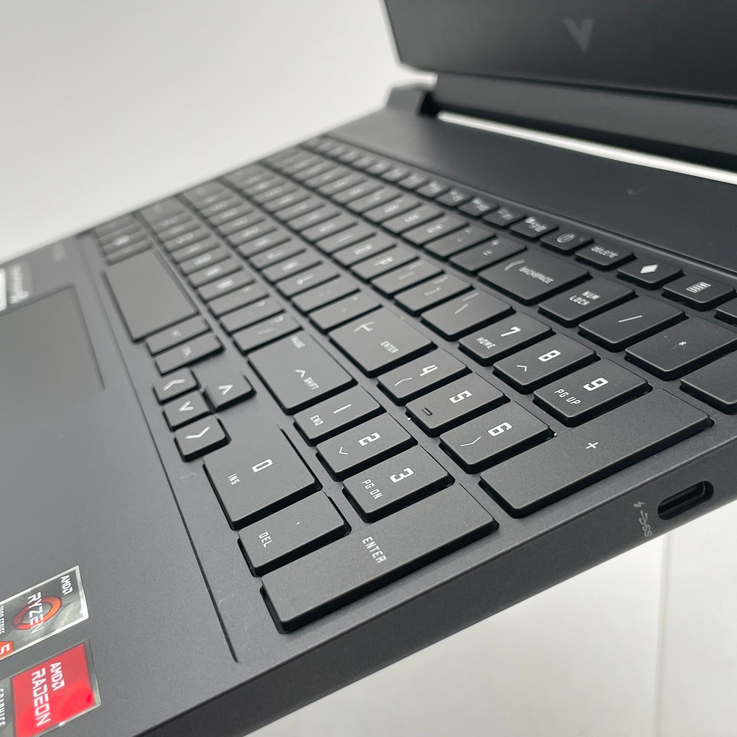 HP Victus 15-fb2063dx 15.6" Gaming Laptop AMD Ryzen 5 8GB 512GB