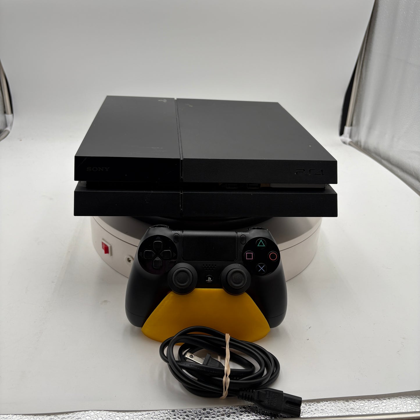 Sony PlayStation 4 CUH-1001A 500GB Black Video Game Console with Controller