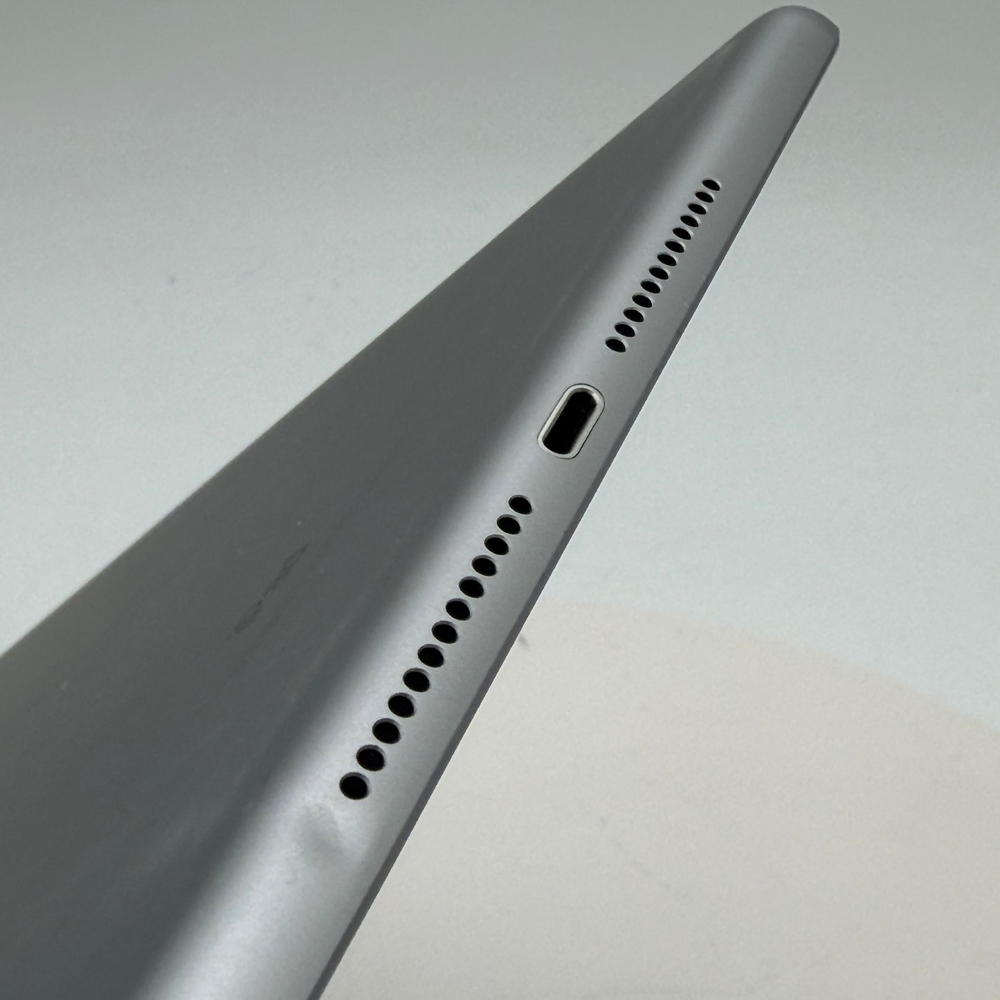 Apple iPad 6th Gen A1893 32GB Wi‑Fi Only