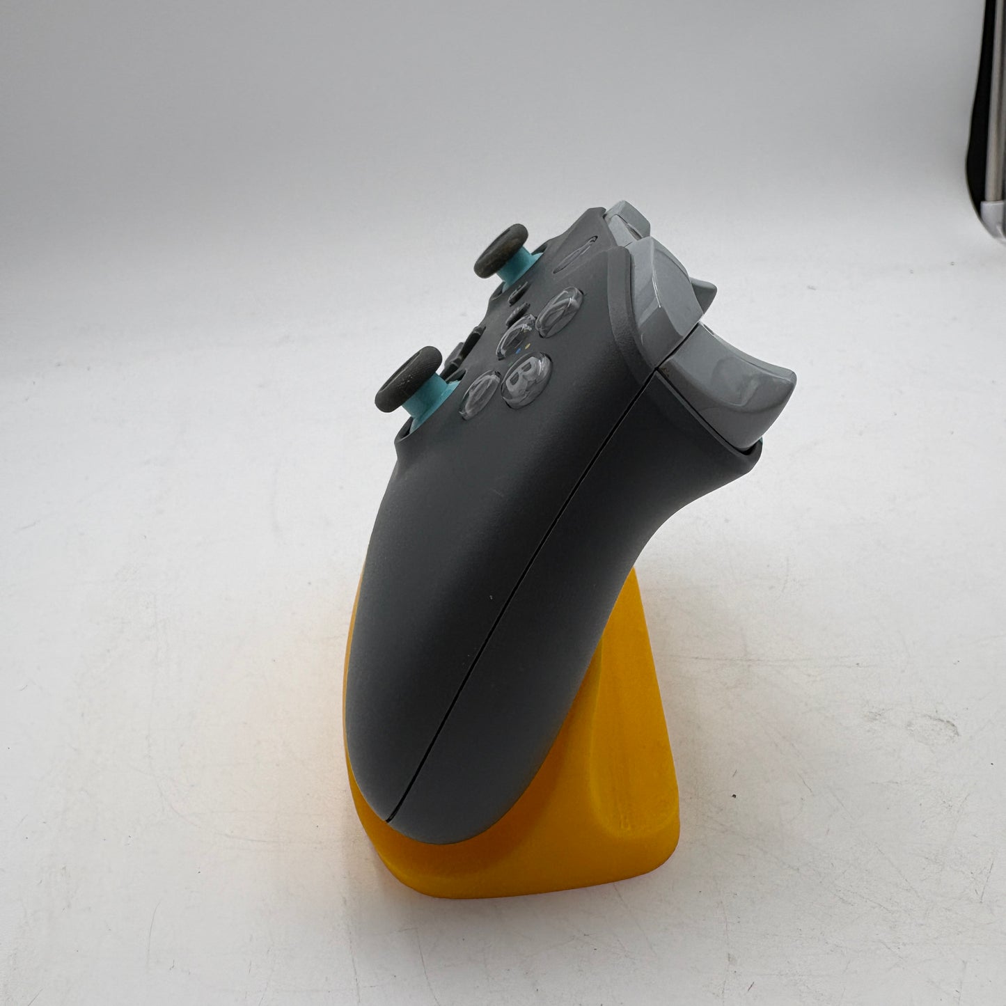Microsoft Wireless Controller for Xbox One READ