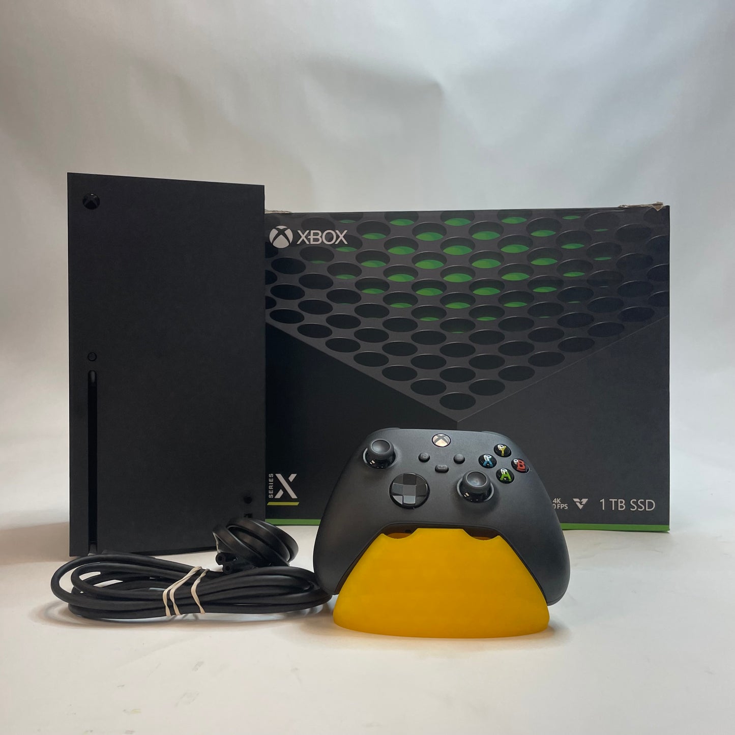 Microsoft Xbox Series X 1882 2020 1TB w/ Box