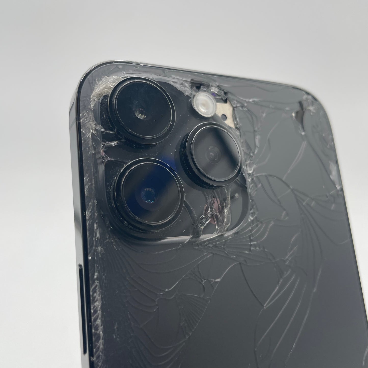 Apple iPhone 14 Pro Max 128GB At&T Cracked Back 82% Battery