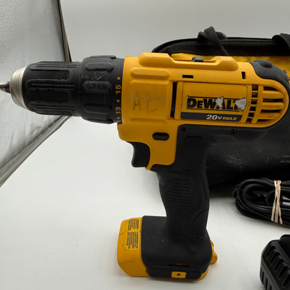 DeWalt Flashlight And Drill Combo kit With One Battery and Carrying Case READ
