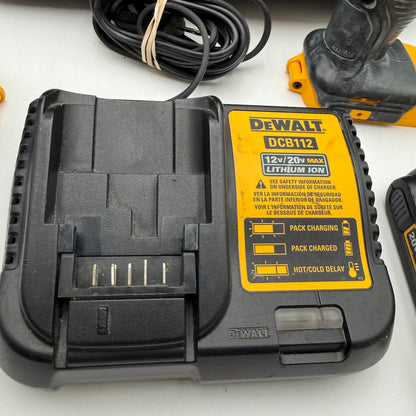 DeWalt Flashlight And Drill Combo kit With One Battery and Carrying Case READ