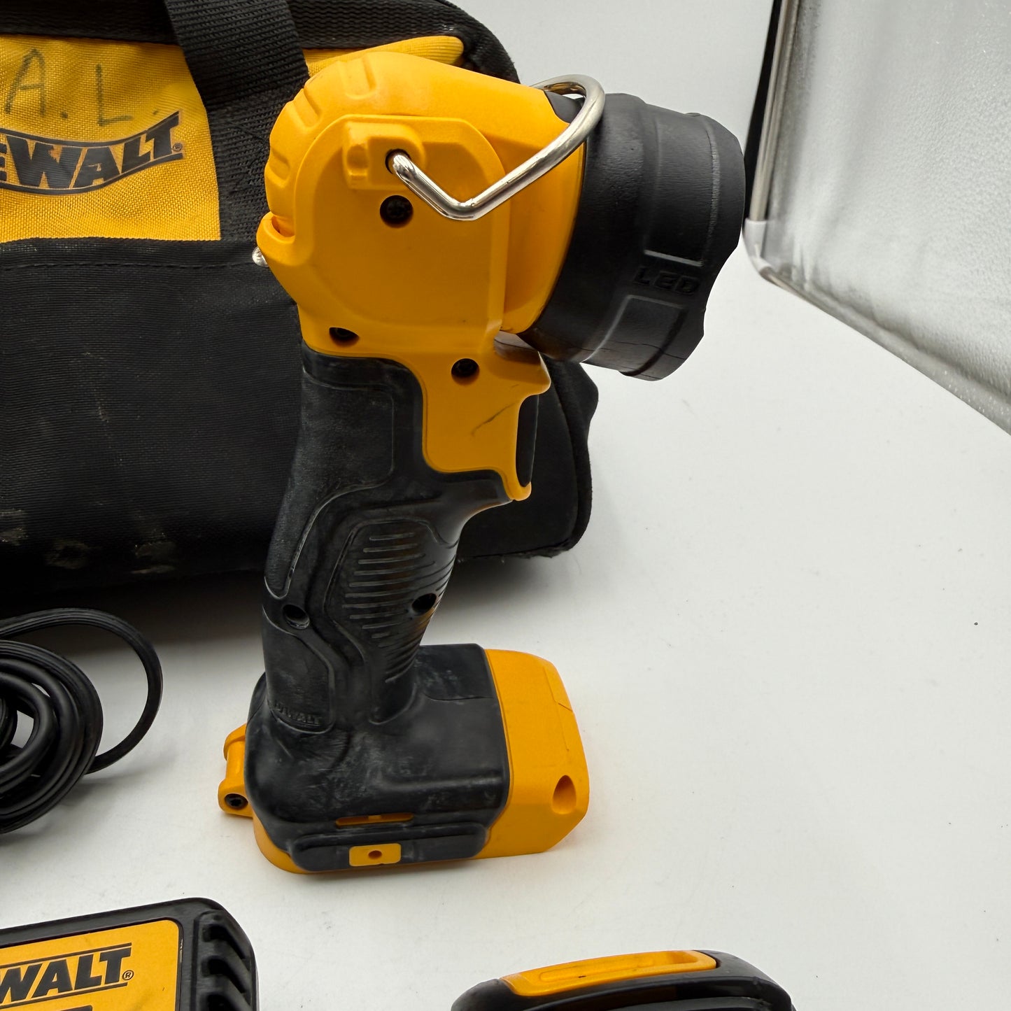 DeWalt Flashlight And Drill Combo kit With One Battery and Carrying Case READ