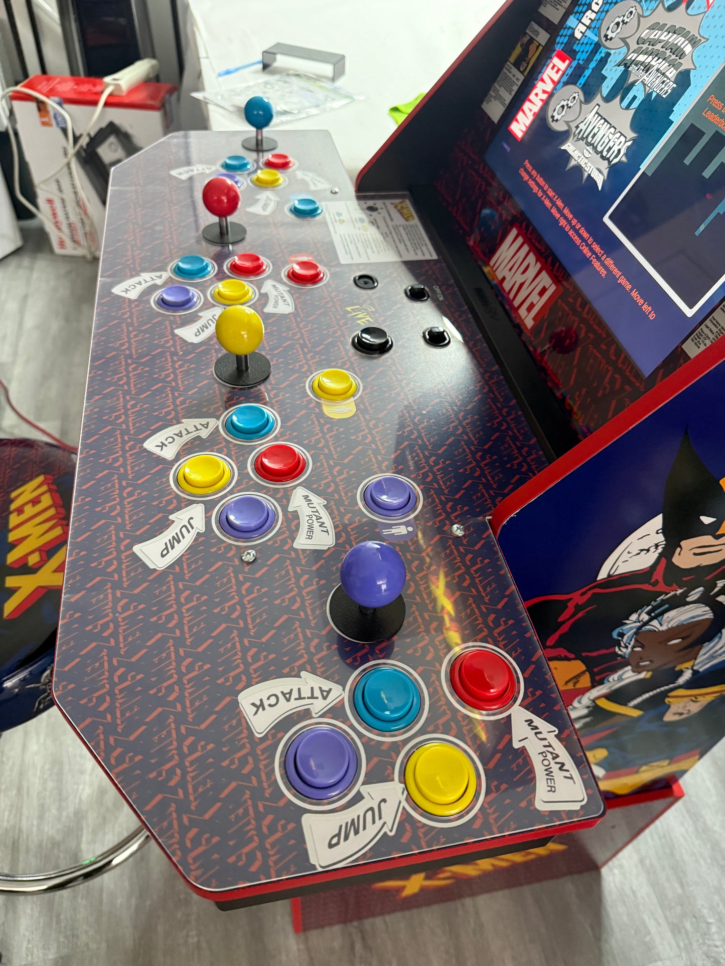 ARCADE1UP X-MEN 4 Arcade Player Original With Stool and Riser With Box