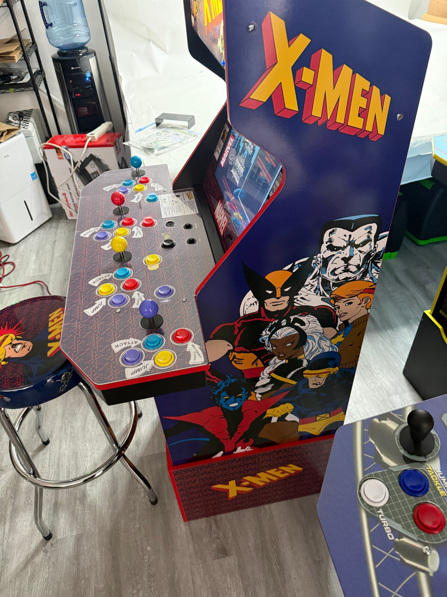 ARCADE1UP X-MEN 4 Arcade Player Original With Stool and Riser With Box