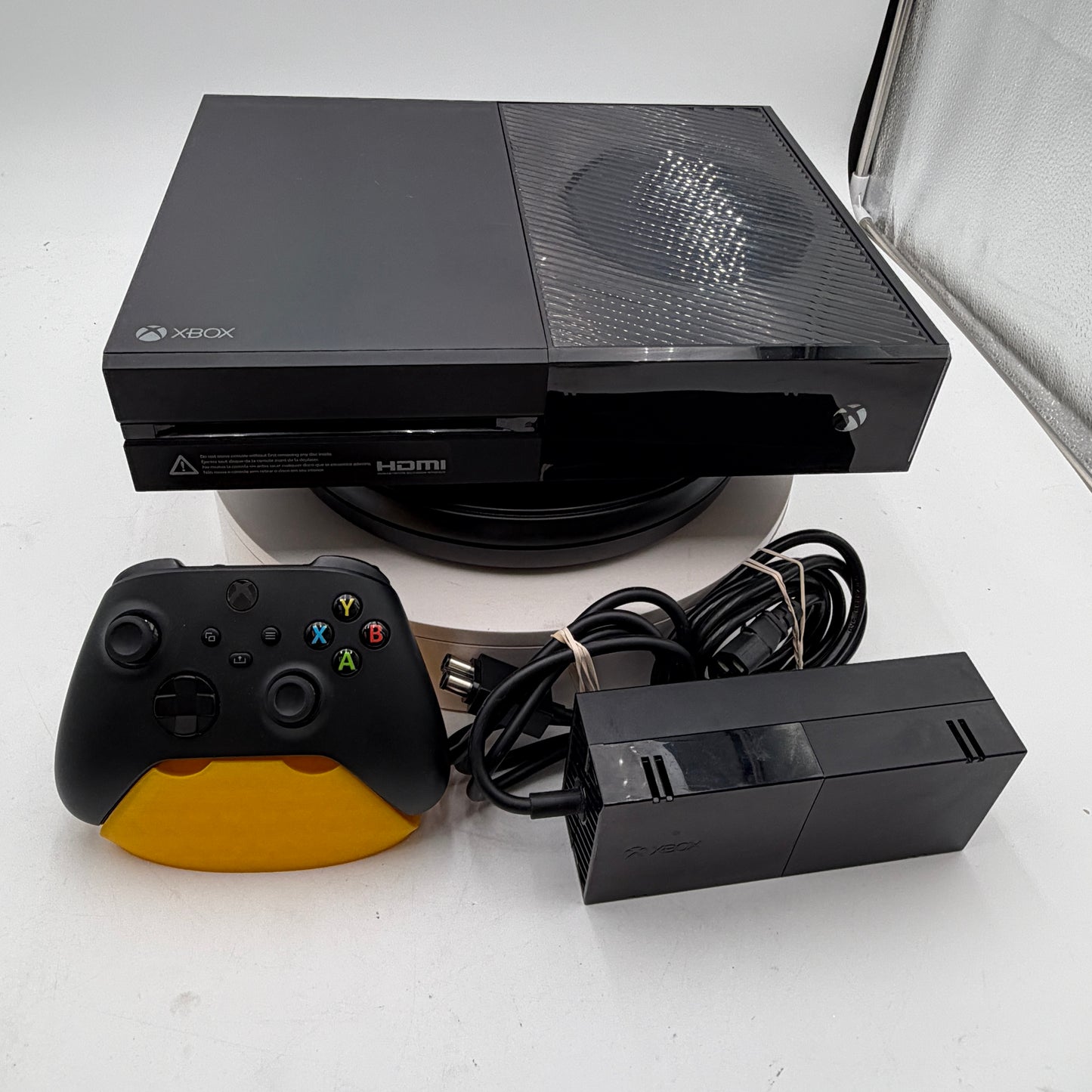 Microsoft Xbox One (1540) 1TB Console