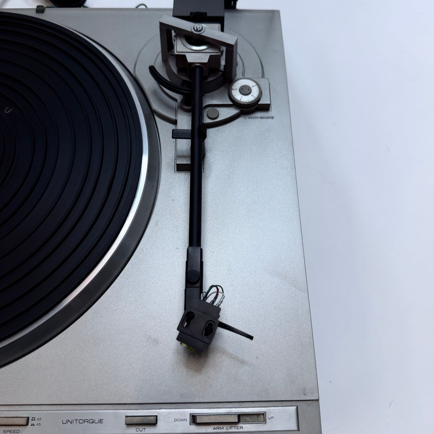 Hitachi HT-40S Direct Drive Turntable Record Player Tested