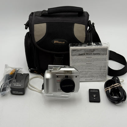 Olympus Camedia C-5000 Zoom Digital Camera