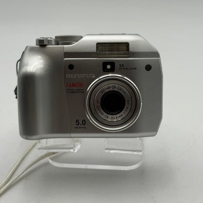 Olympus Camedia C-5000 Zoom Digital Camera
