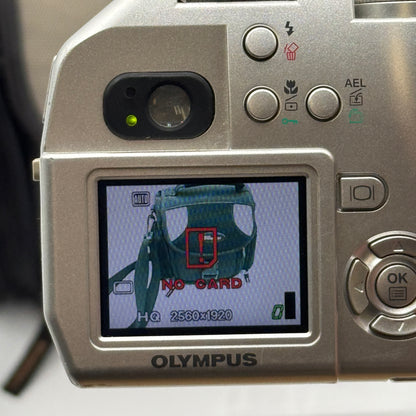 Olympus Camedia C-5000 Zoom Digital Camera