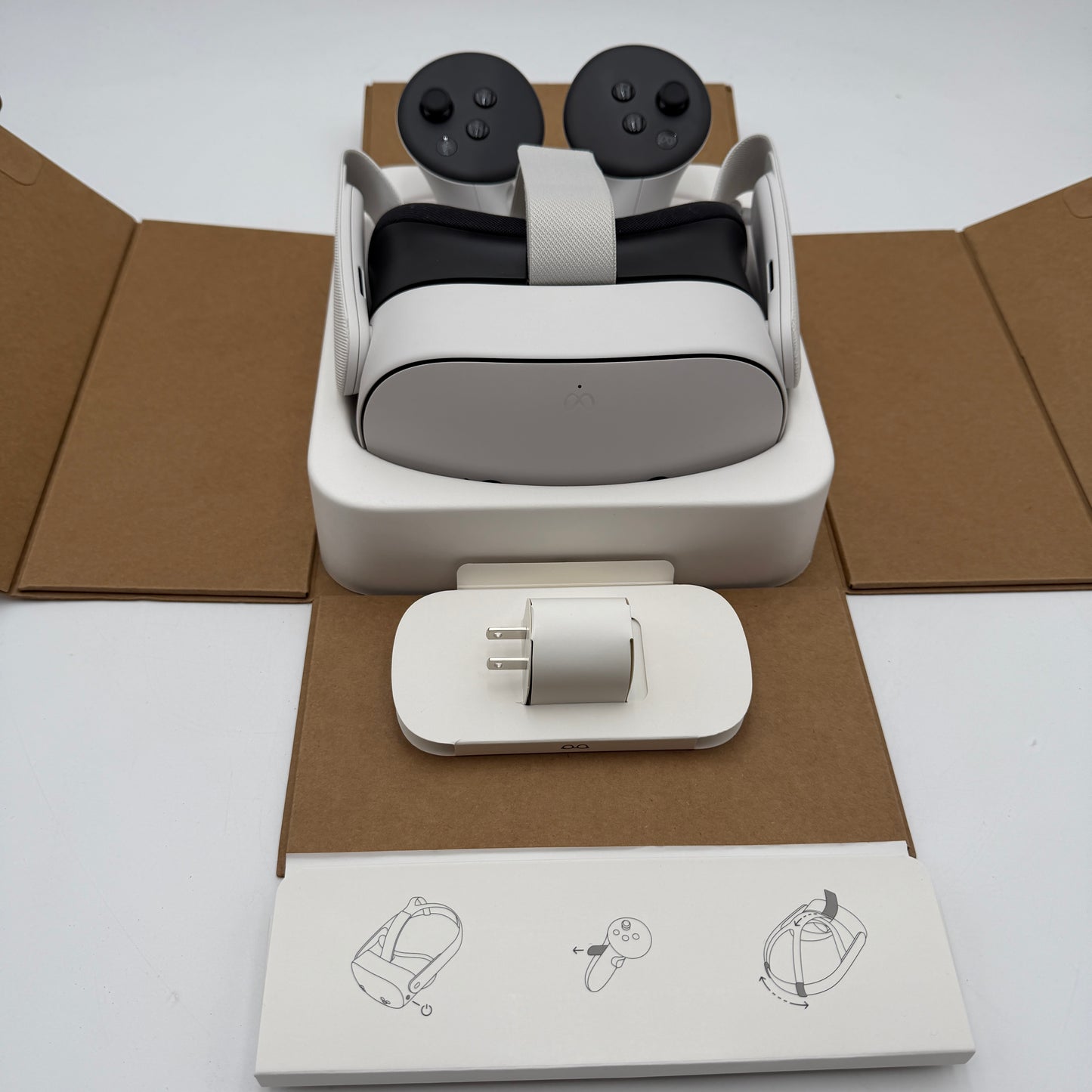 Meta Oculus Quest 3S 256GB VR Headset New Open Box