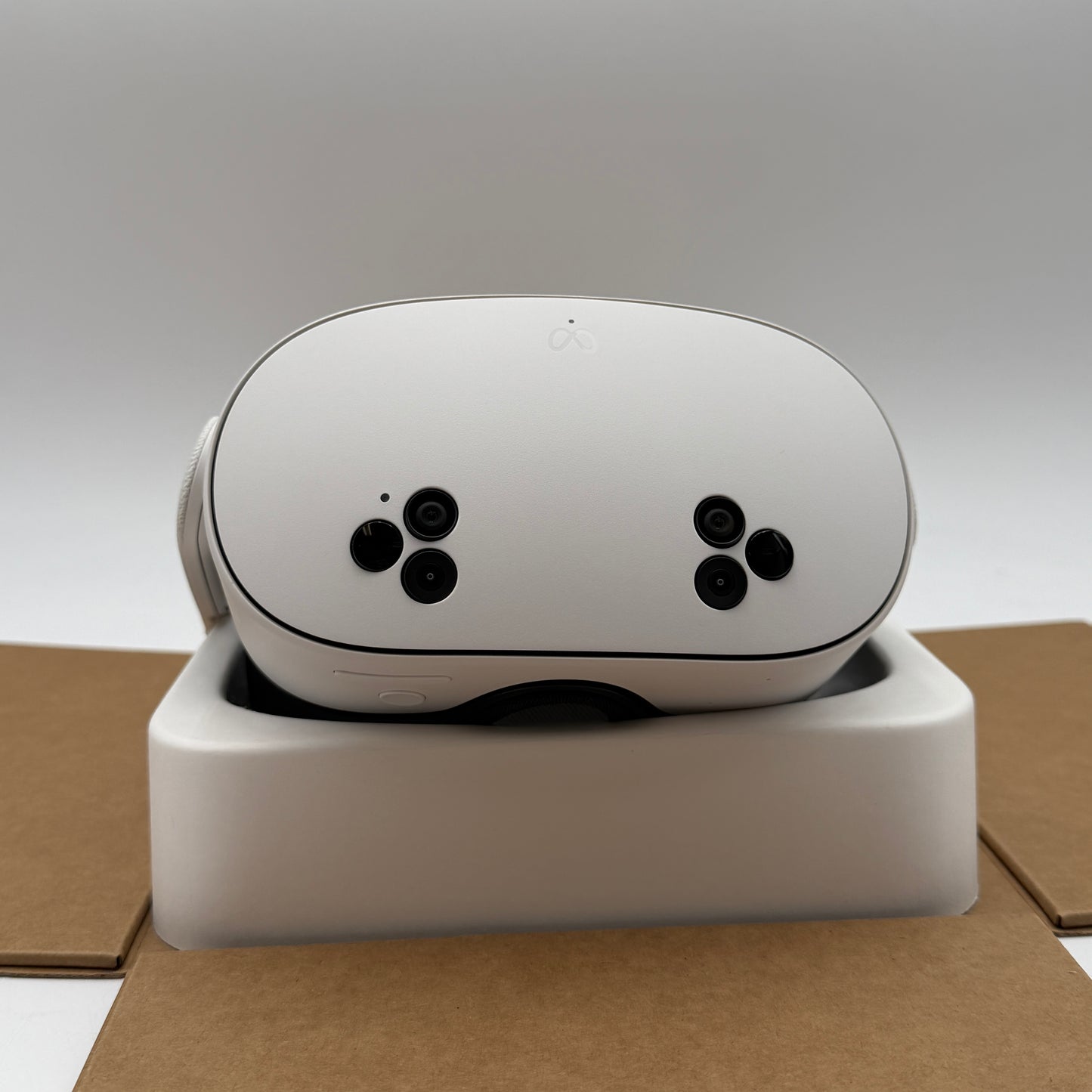 Meta Oculus Quest 3S 256GB VR Headset New Open Box