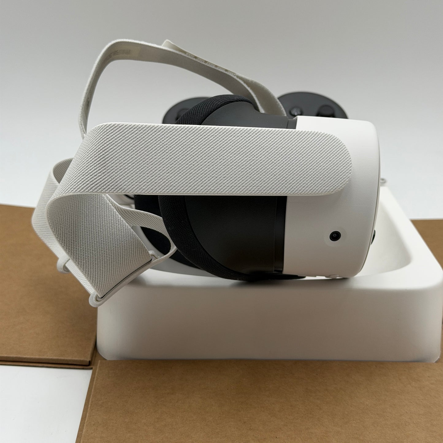 Meta Oculus Quest 3S 256GB VR Headset New Open Box