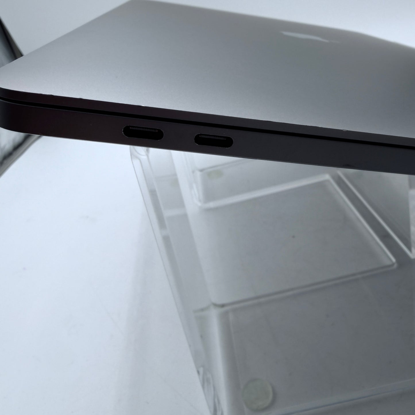 Apple MacBook Pro 16-inch A2141 2019 Core i7 64GB 512GB Space Gray Laptop