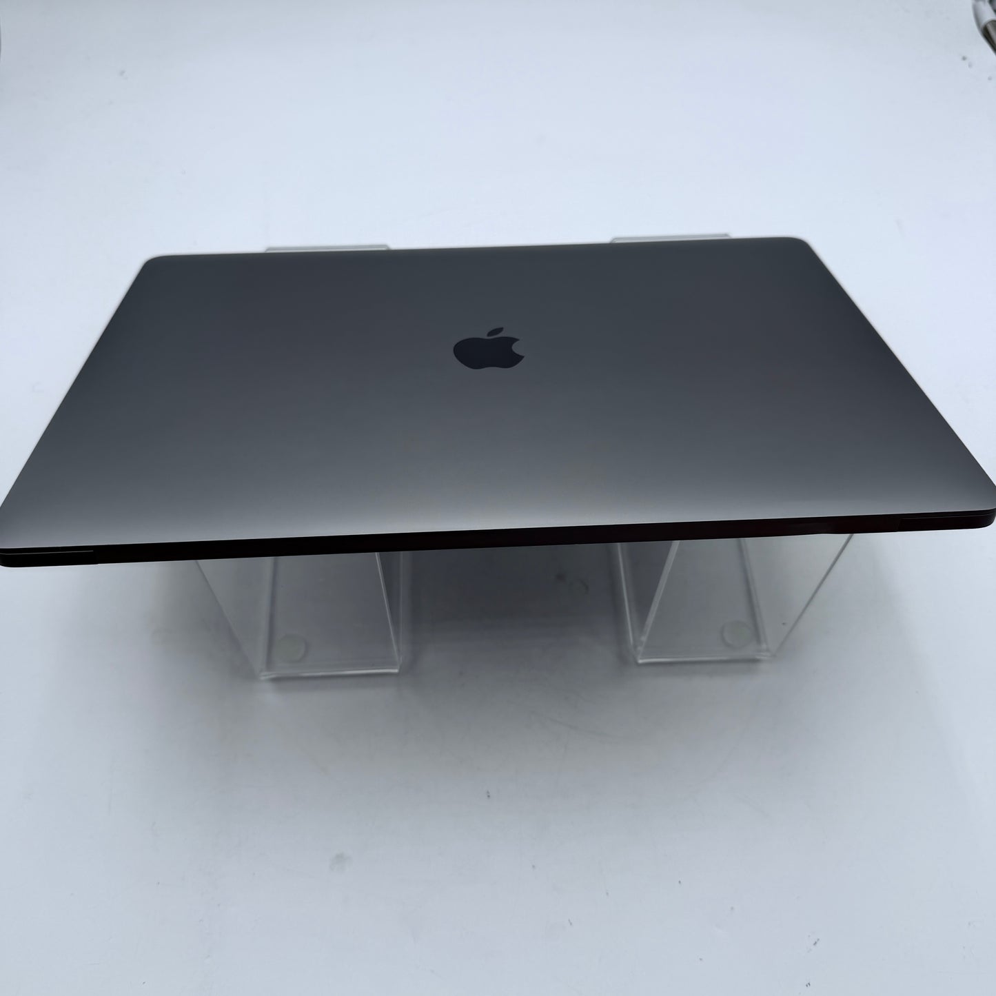 Apple MacBook Pro 16-inch A2141 2019 Core i7 64GB 512GB Space Gray Laptop