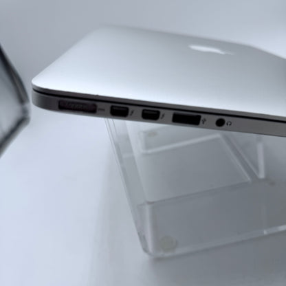 Apple MacBook Pro 15-inch A1398 (2015) Core i7 16GB 256GB Laptop