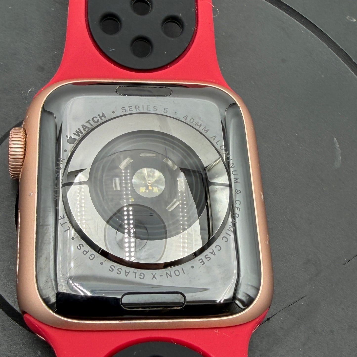 Apple Watch Series 5 Cellular A2094 40mm Rose Gold Aluminum Unlocked