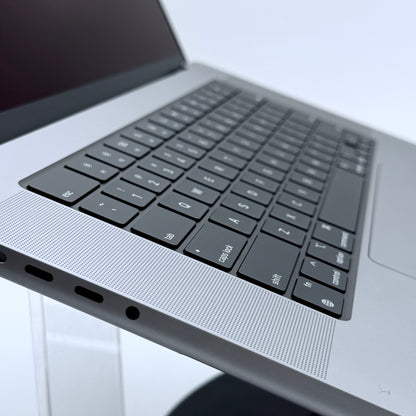 Apple MacBook Pro 16-inch A2485 2021 M1 Pro 16GB CYCLE COUNT 16