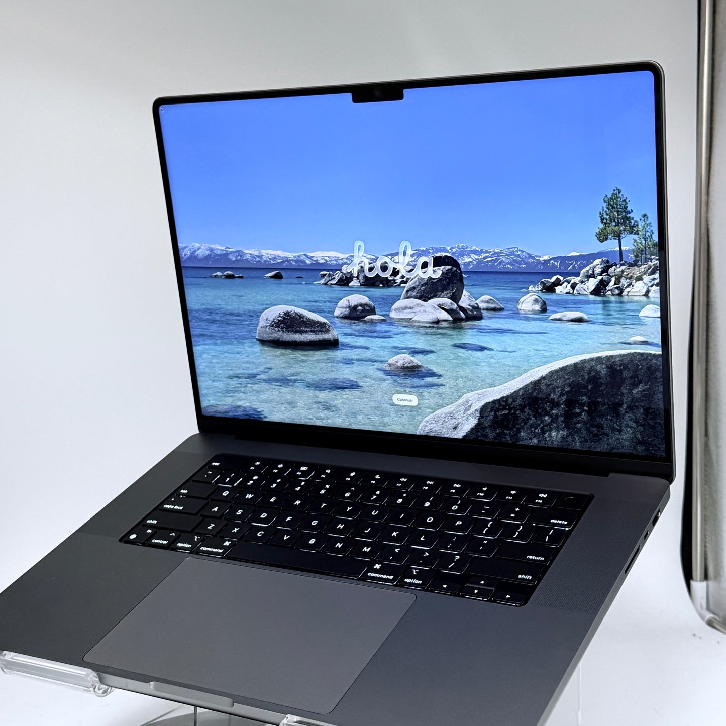 Apple MacBook Pro 16-inch A2485 2021 M1 Pro 16GB CYCLE COUNT 16