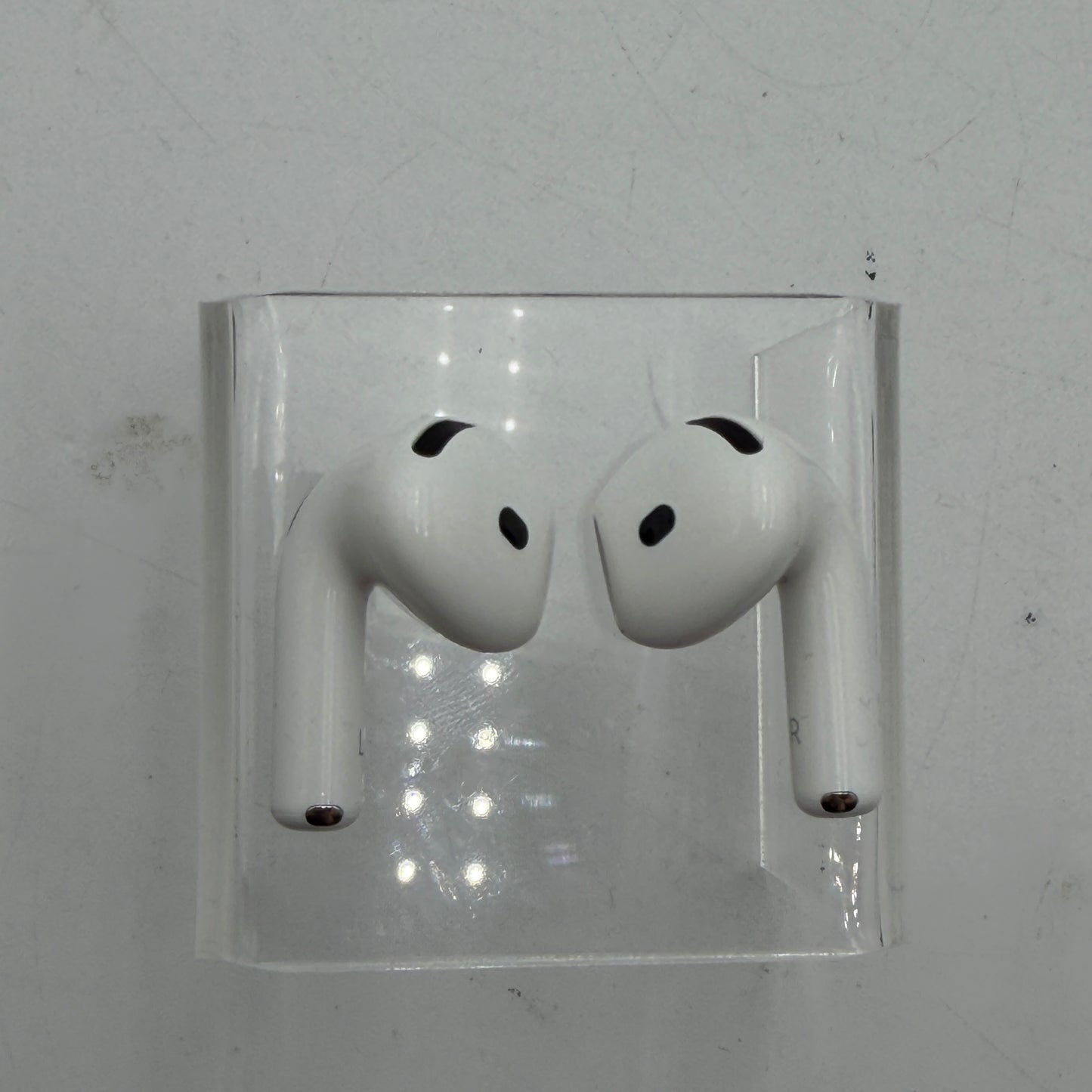 Apple AirPods (4th Gen) Complete Set A3055 A3056 A3059