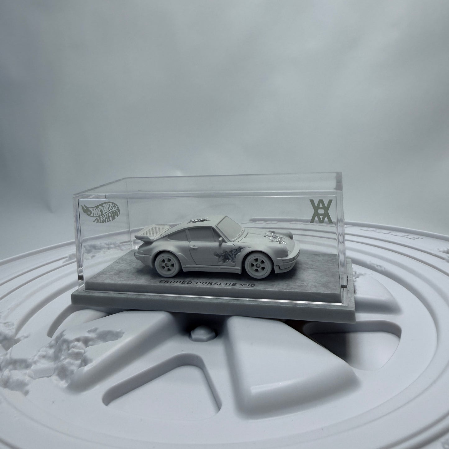 Mattel Creations Hot Wheels x Daniel Arsham Eroded Porsche 930 & Rally Case