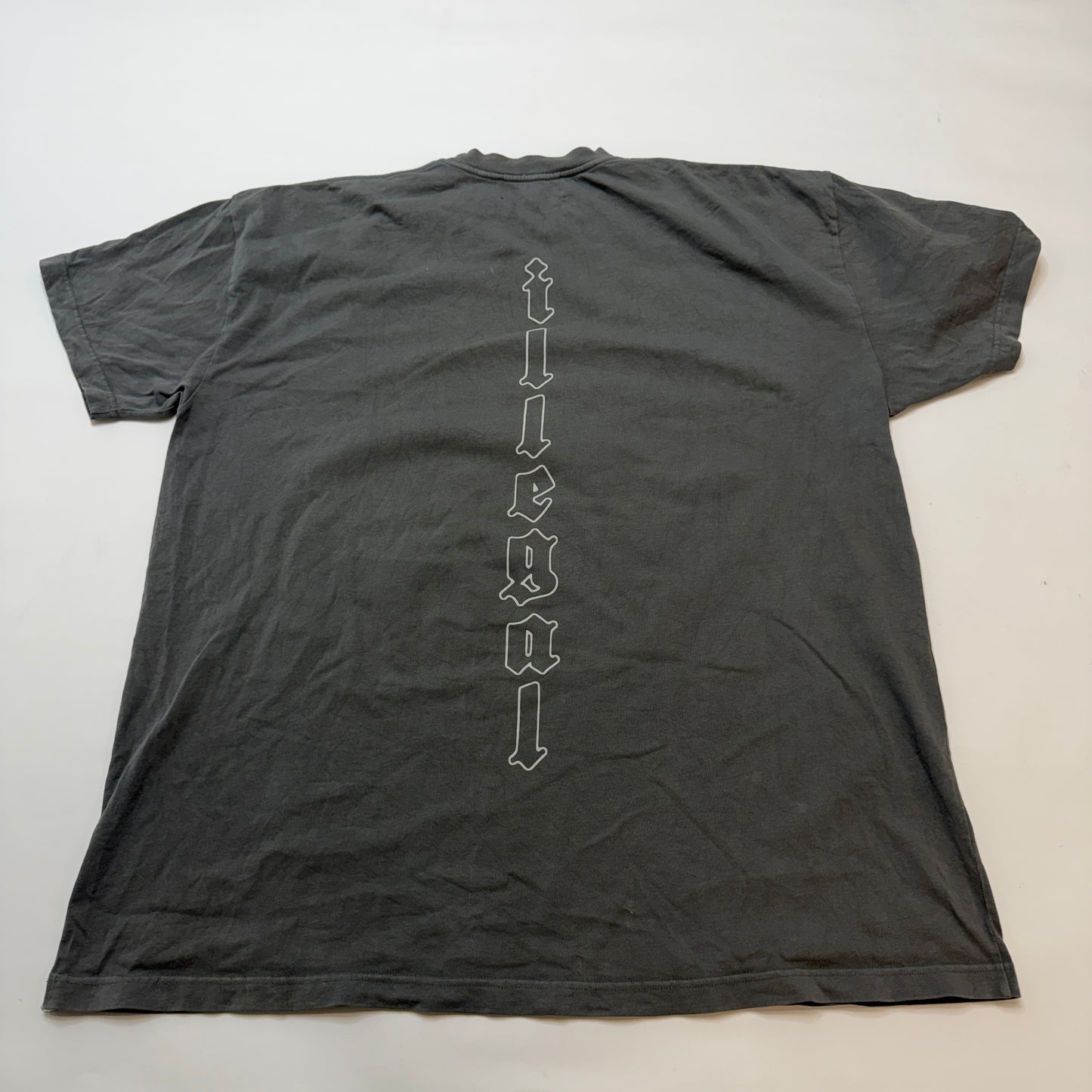 Illegal Global Think Twice Rabbit Graphic Men's XXL Gray Streetwear T-Shirt