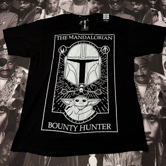 NWT Mandalorian Helmet Grogu Tee Black Large