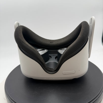 Meta Oculus Quest 2 VR Headset White Used With Box Read 128GB