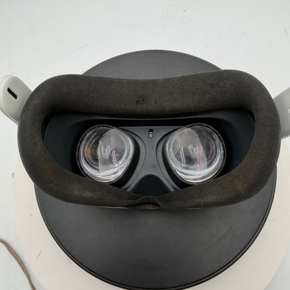 Meta Oculus Quest 2 VR Headset White Used With Box Read 128GB