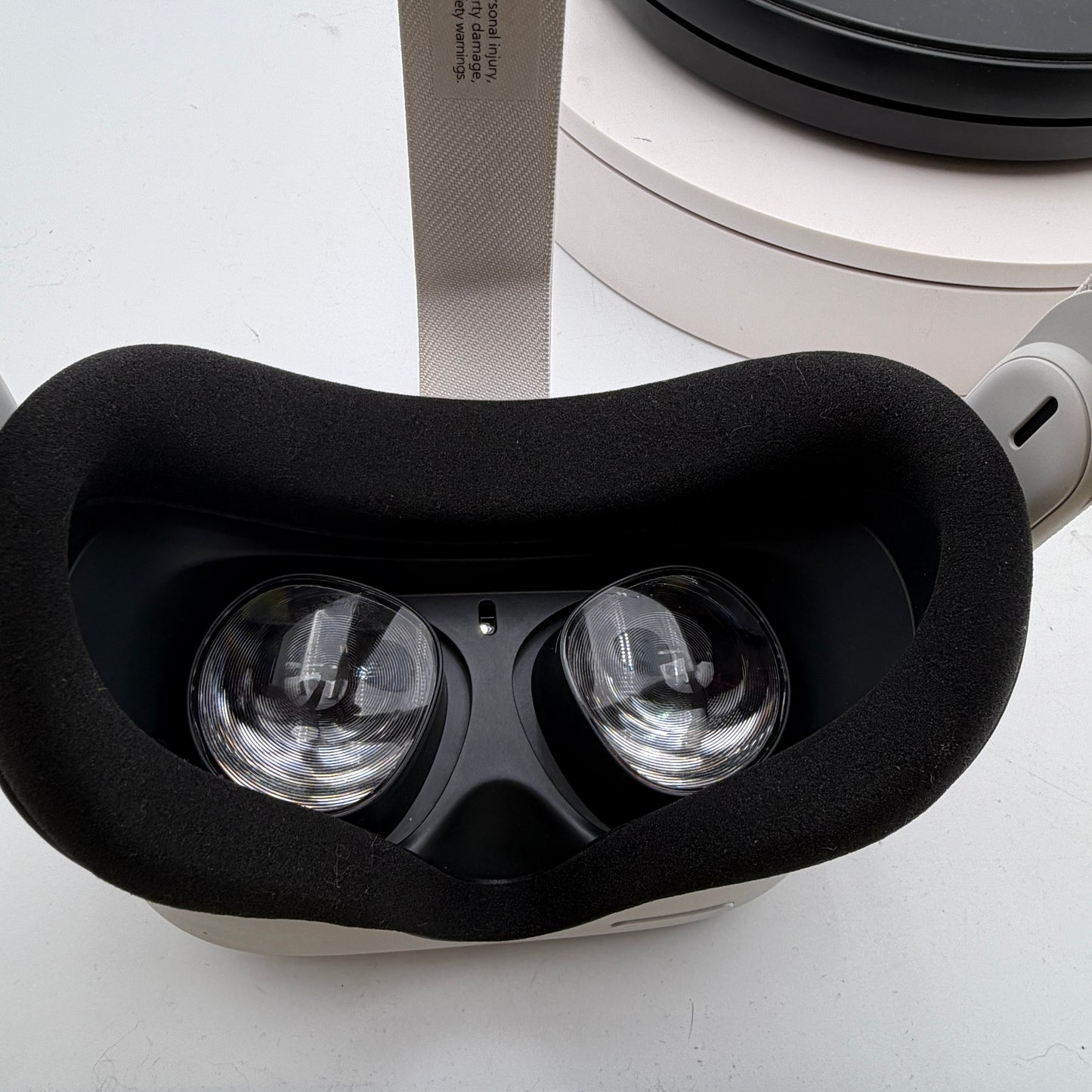 Meta Quest 2 128GB VR Headset - White - Used With Box