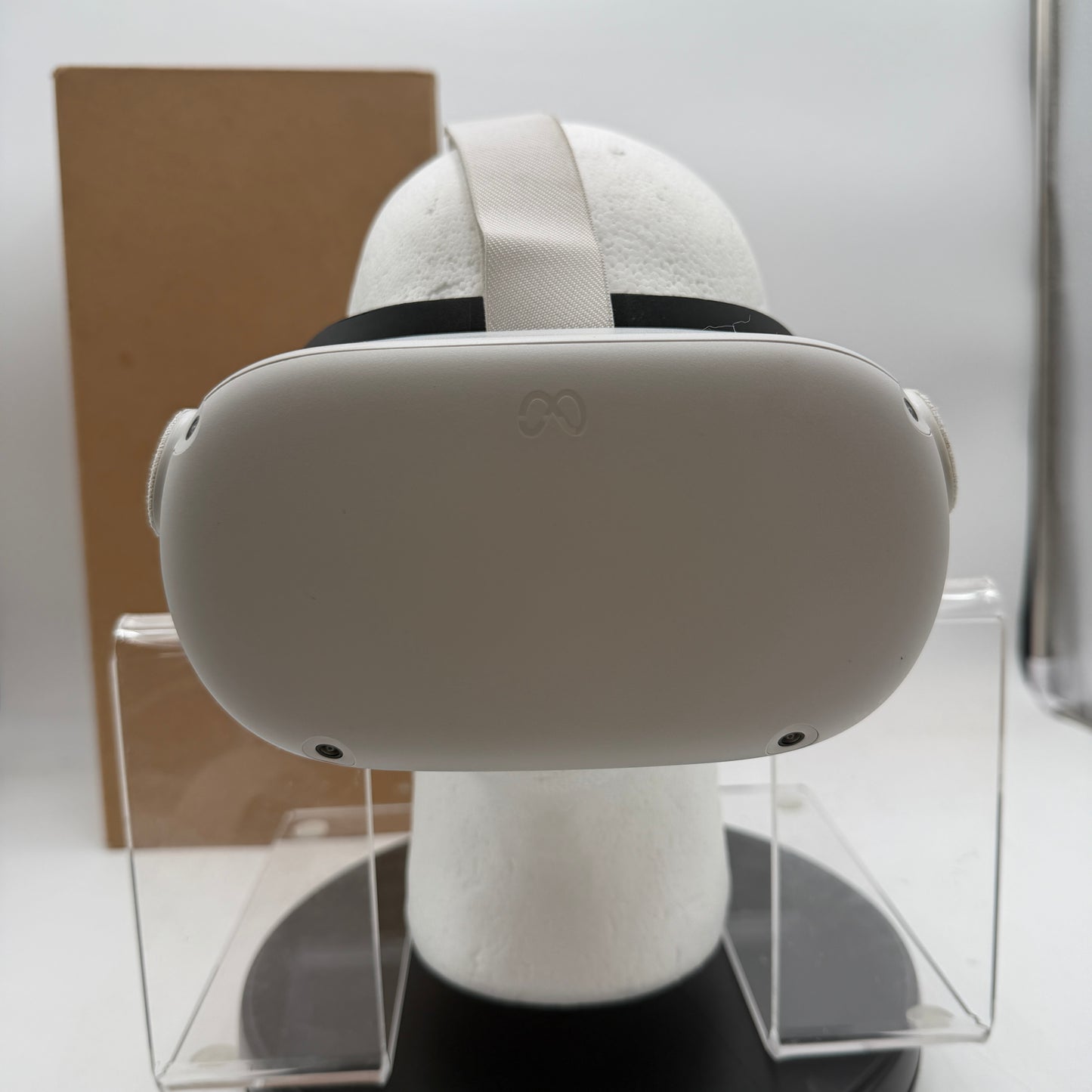 Meta Quest 2 128GB VR Headset White Used With Box