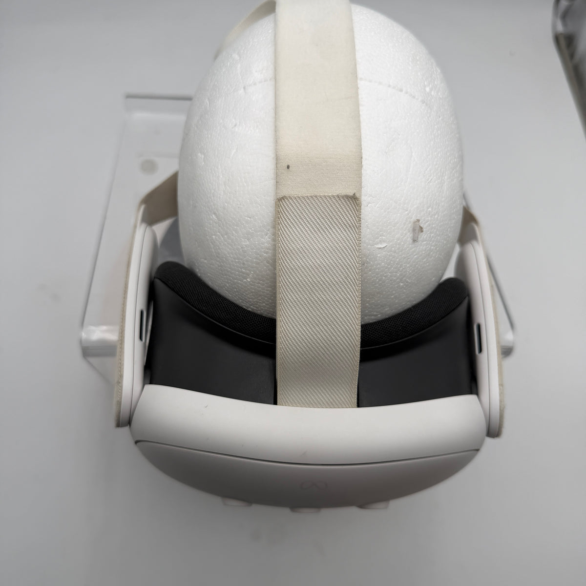 Meta Quest 3 512GB Standalone All-in-One VR Headset White W/ Case