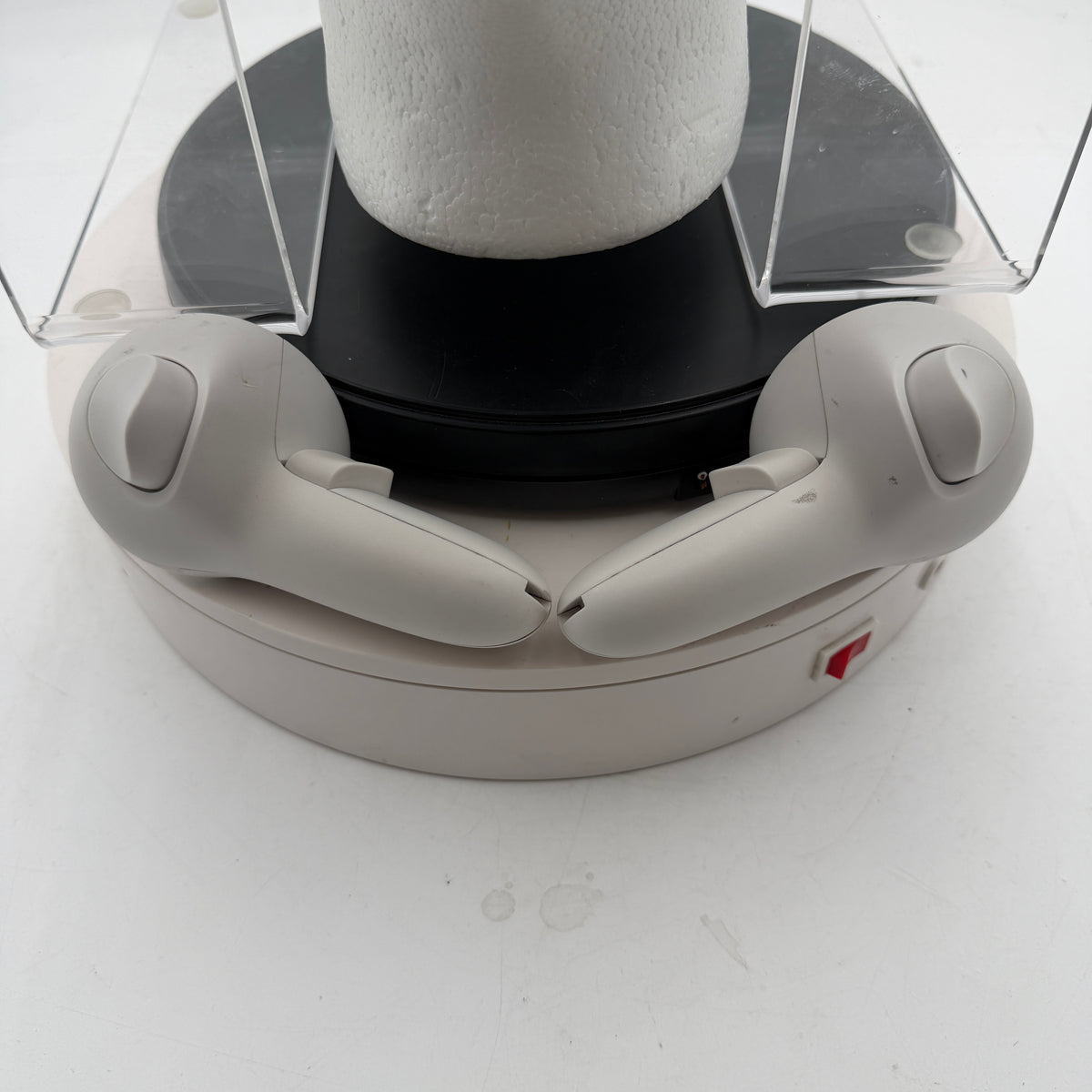 Meta Quest 3 512GB Standalone All-in-One VR Headset White W/ Case