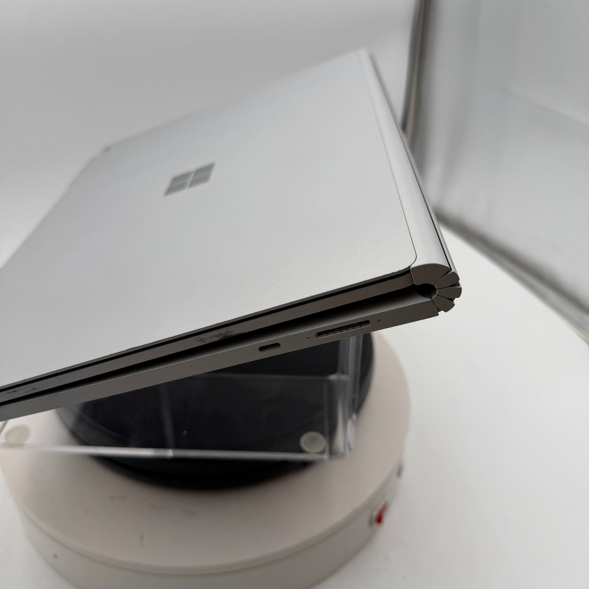 Microsoft Surface Book 3 1900 15-inch Laptop Core i7 32GB 512GB Silver READ