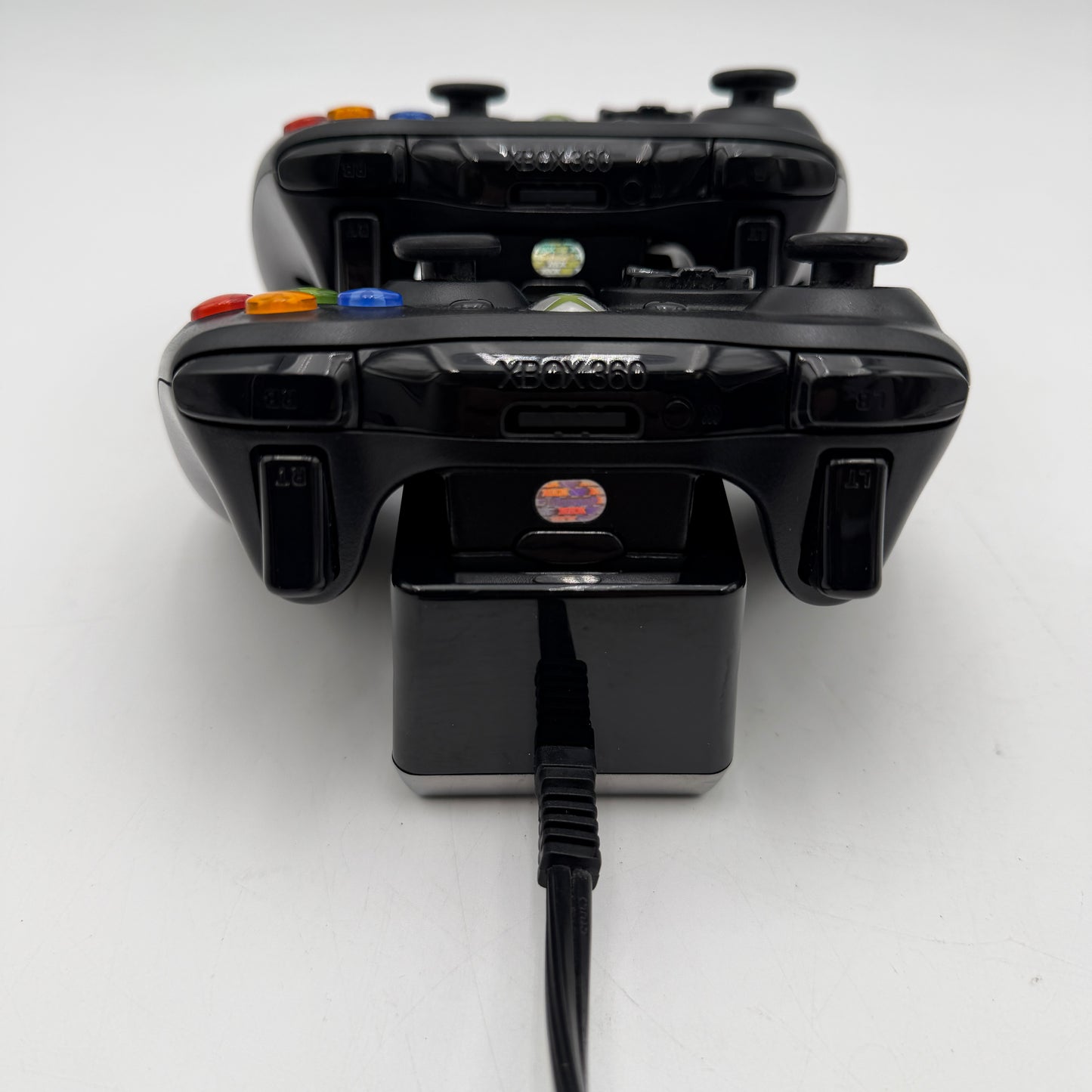 Microsoft Xbox 360 Black Wireless Controller Lot of 3 with Charging Dock UNTESTED
