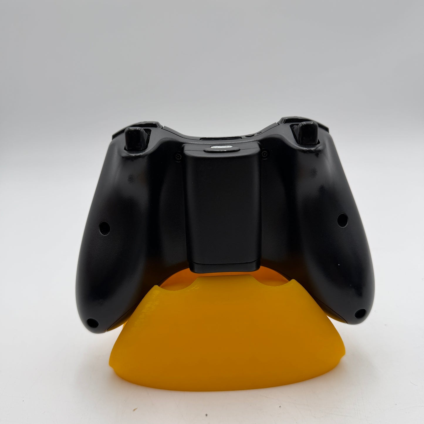Microsoft Xbox 360 Black Wireless Controller Lot of 3 with Charging Dock UNTESTED