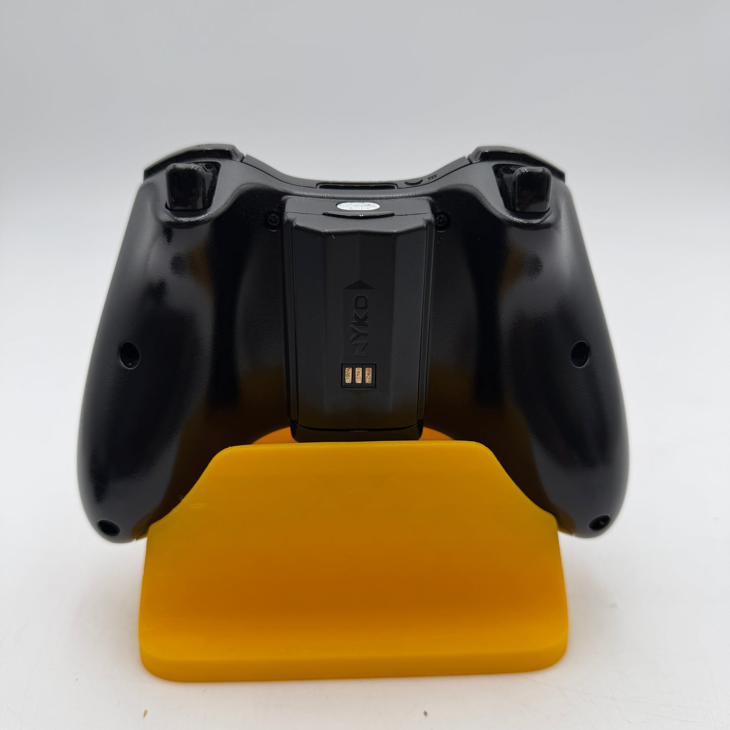 Microsoft Xbox 360 Black Wireless Controller Lot of 3 with Charging Dock UNTESTED